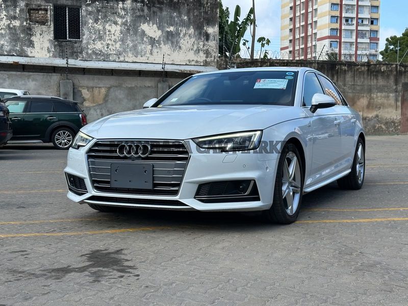 Audi A4 TFSI S line