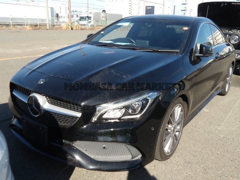 Mercedes BENZ CLA 180