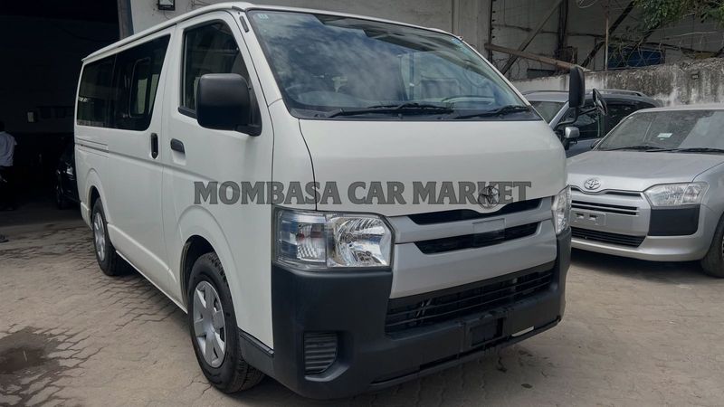 Toyota Hiace 7l