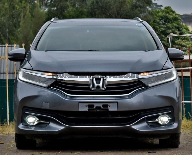 Honda fit shuttle