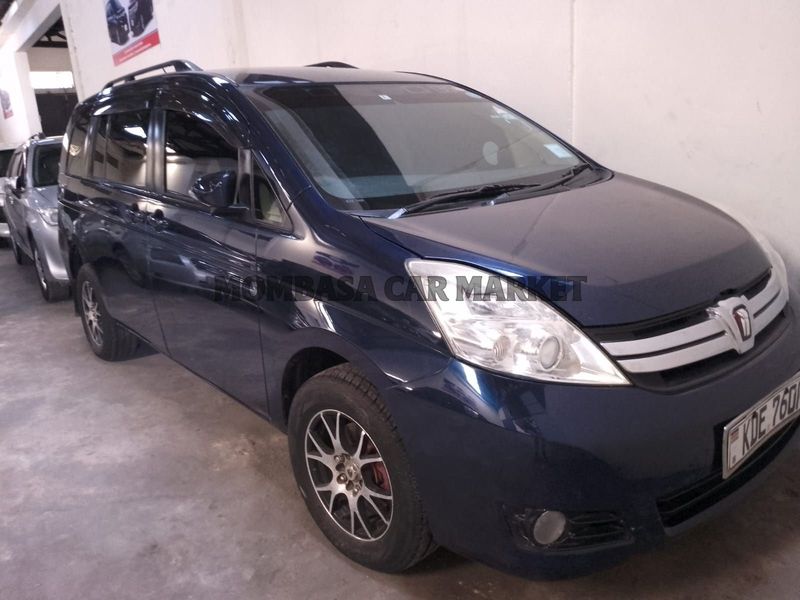 Toyota Isis
