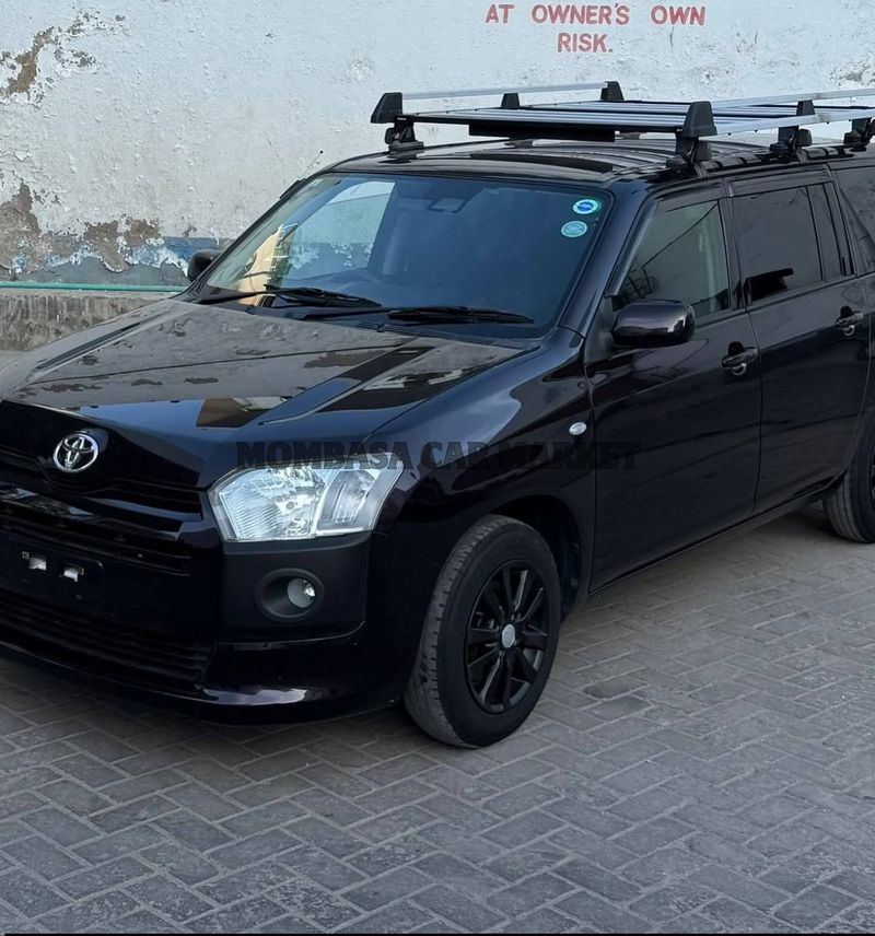 Toyota SUCCEED