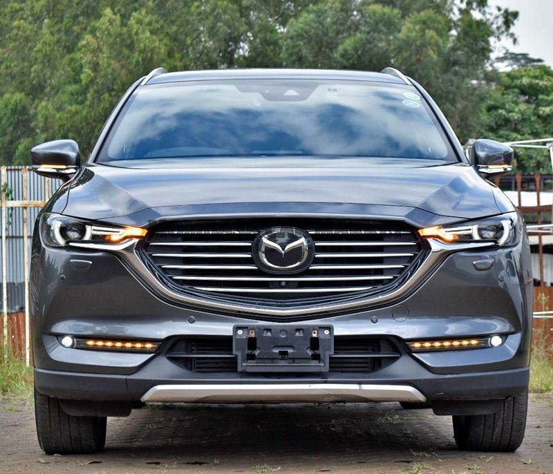 Mazda Cx8
