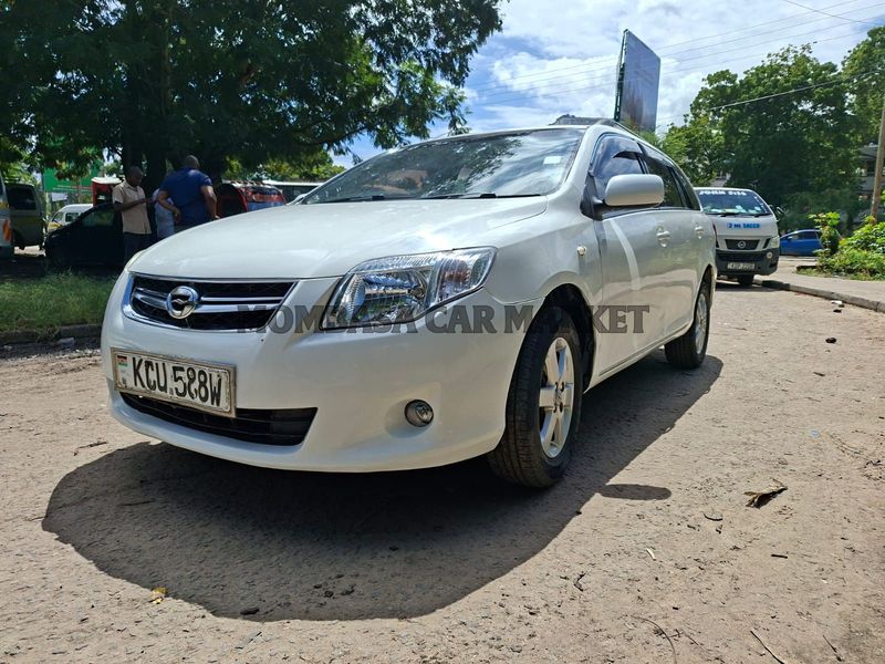 Toyota Fielder