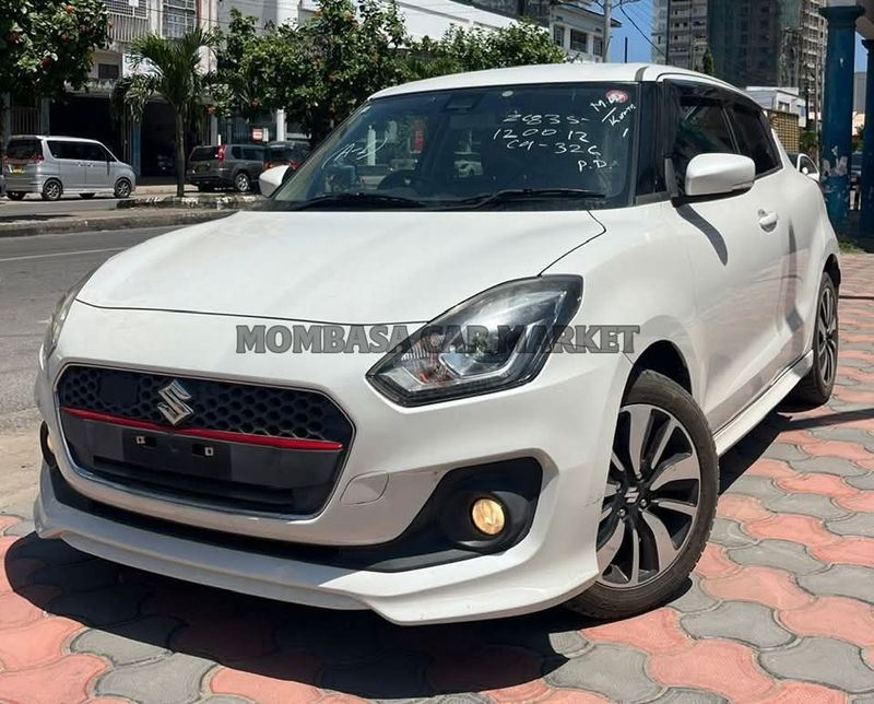 Suzuki SWIFT RS