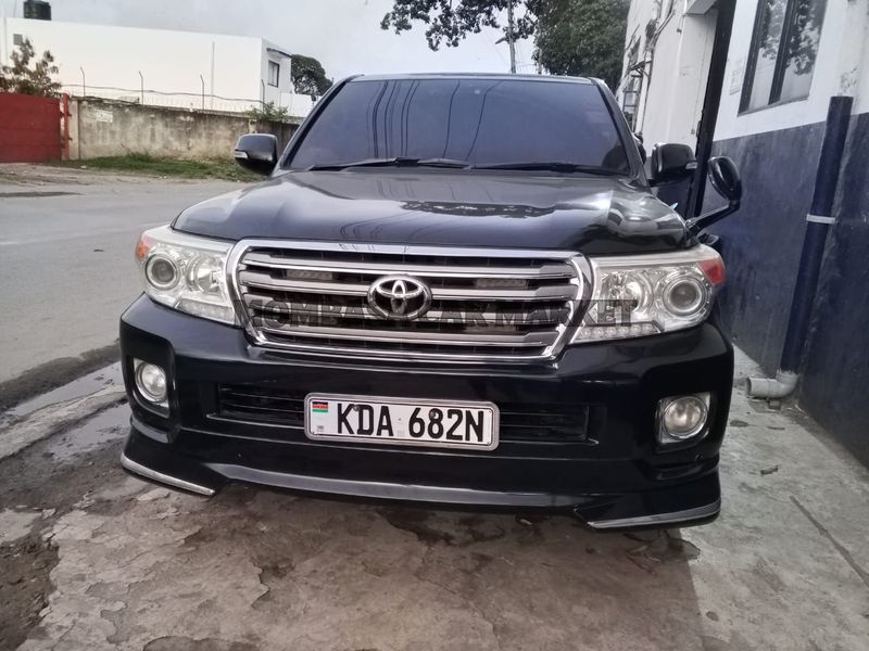 Toyota V8 ZX