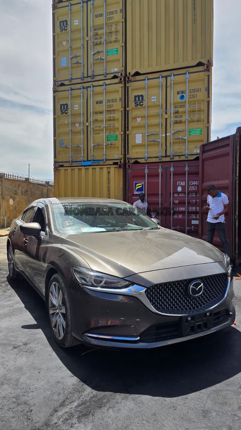 Mazda 6, Atenza.