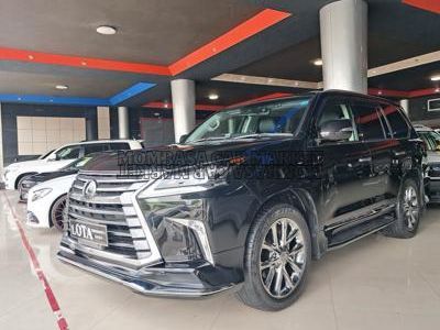 Lexus LX 570