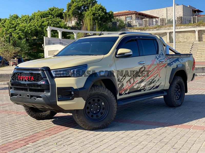 Toyota HILUX DOUBLE CABIN Hi-RIDER