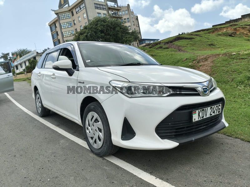Toyota Fielder HYBRID