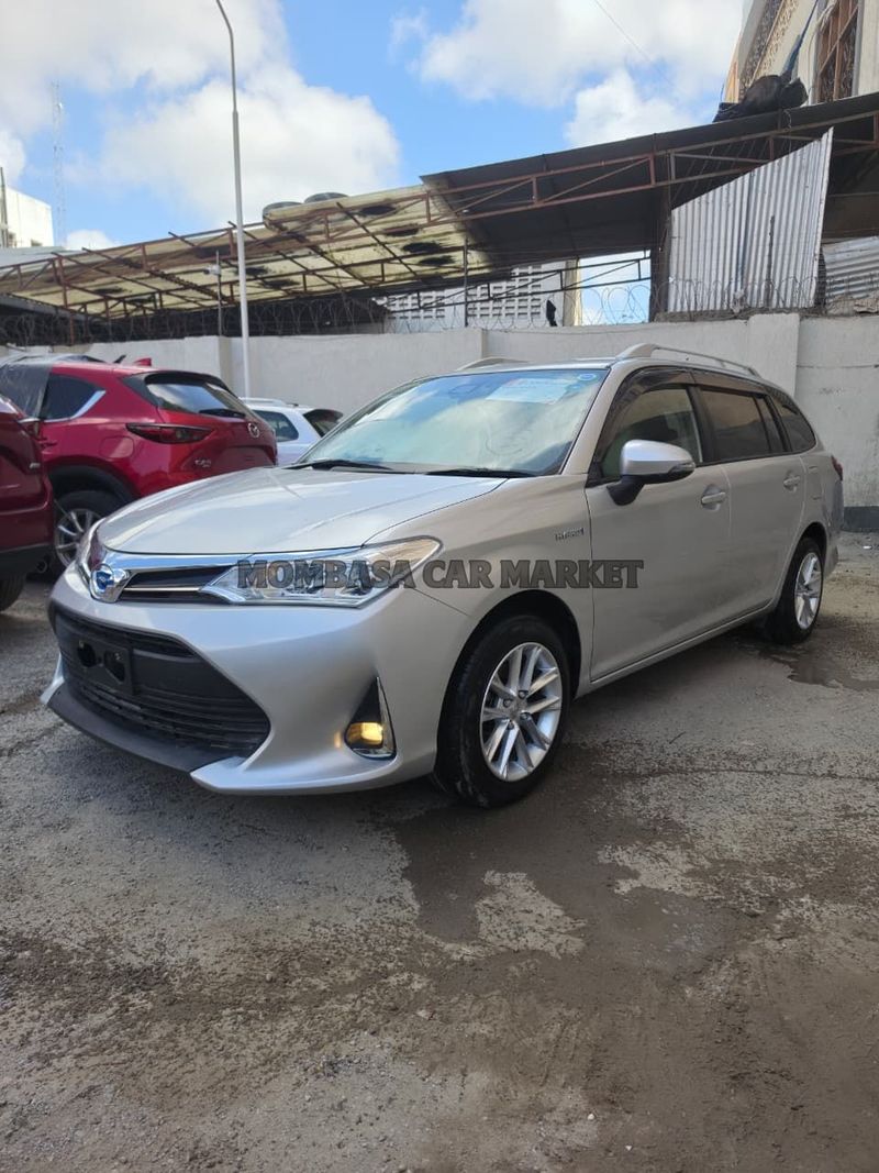 Toyota Fielder HYBRID