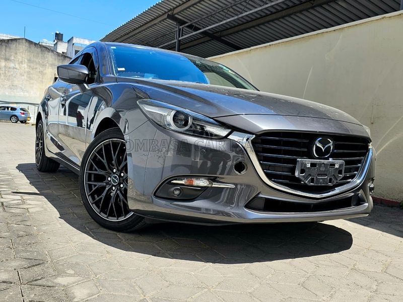 Mazda Axela