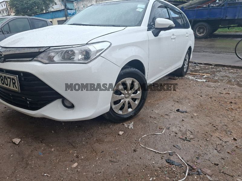 Toyota Fielder