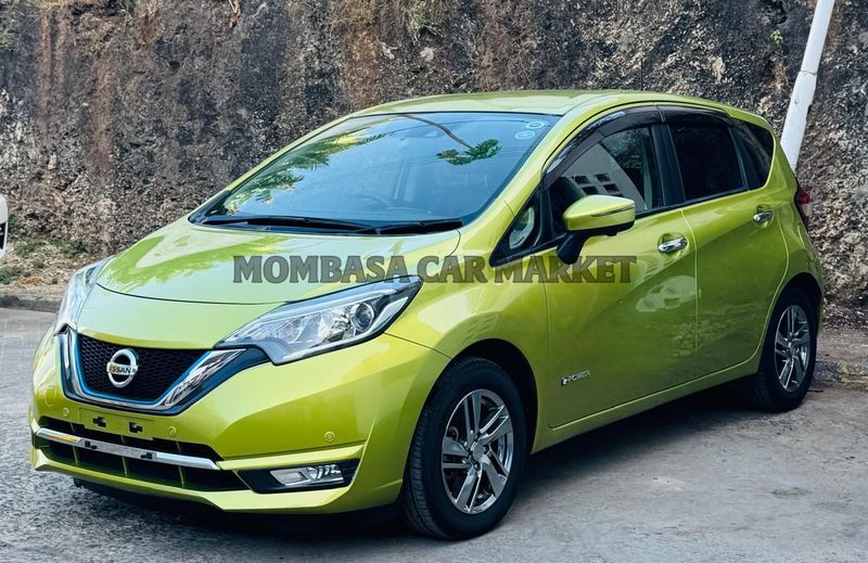 Nissan NOTE E POWER MEDLIST