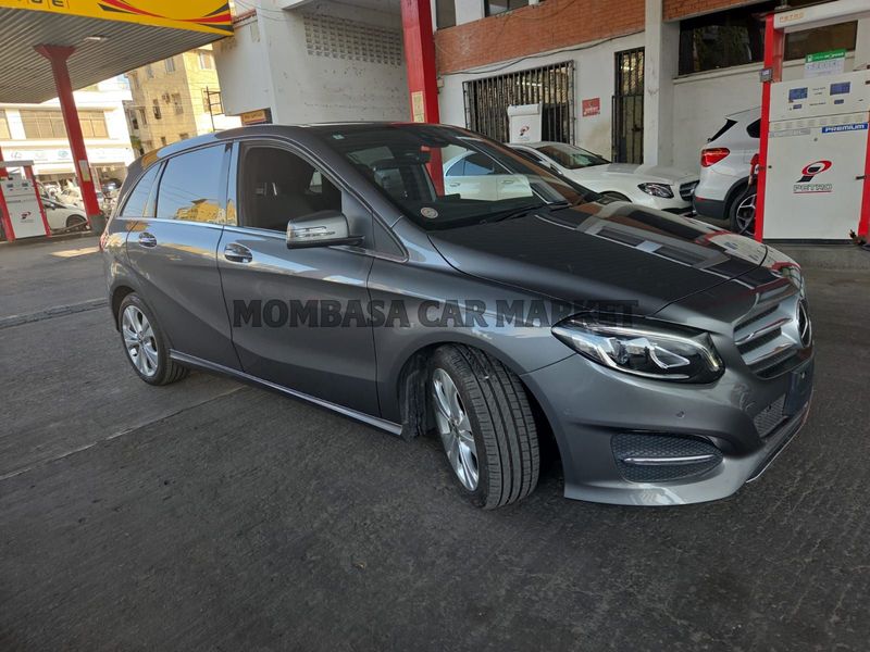 Mercedes B180