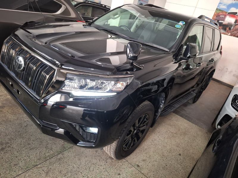 Toyota LANDCRUISER KAKADU