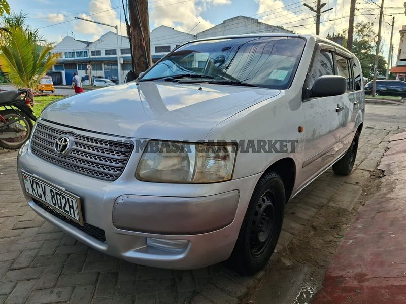 Toyota Succeed ULX