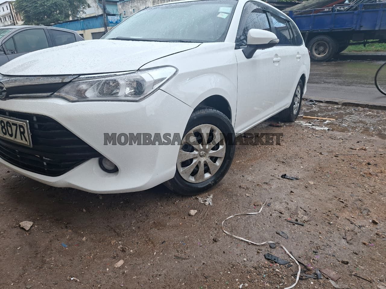 Toyota Fielder