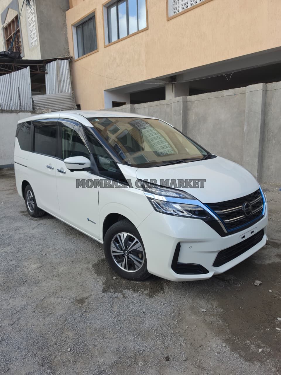 Nissan SERENA HIGHWAY STAR e-POWER
