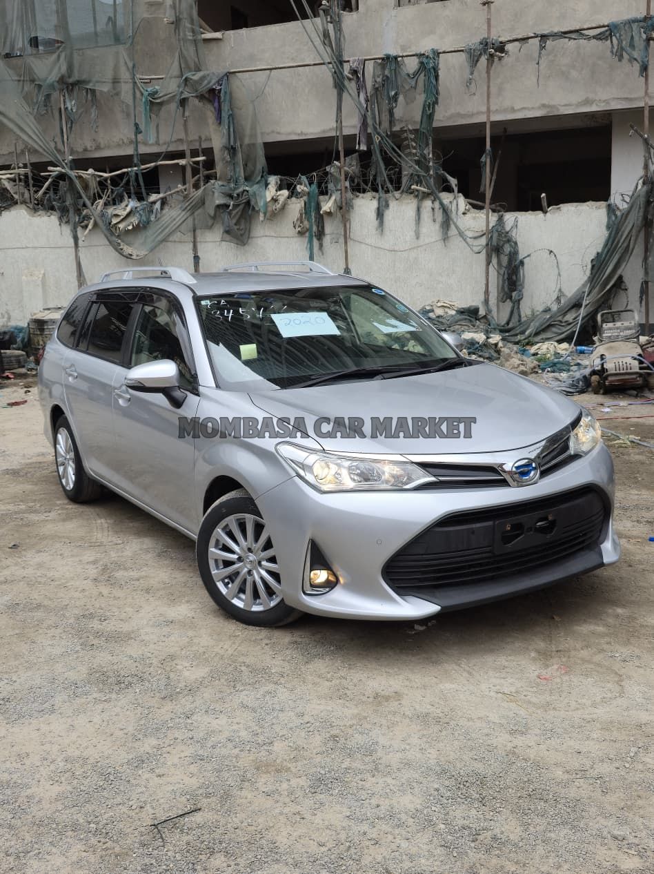 Toyota Fielder HYBRID