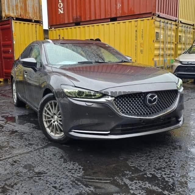 Mazda 6, Atenza.