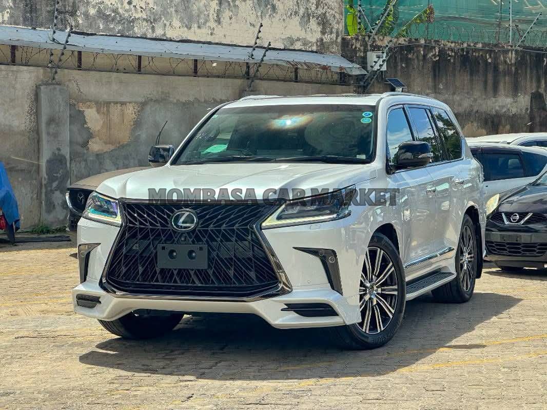 Lexus 570