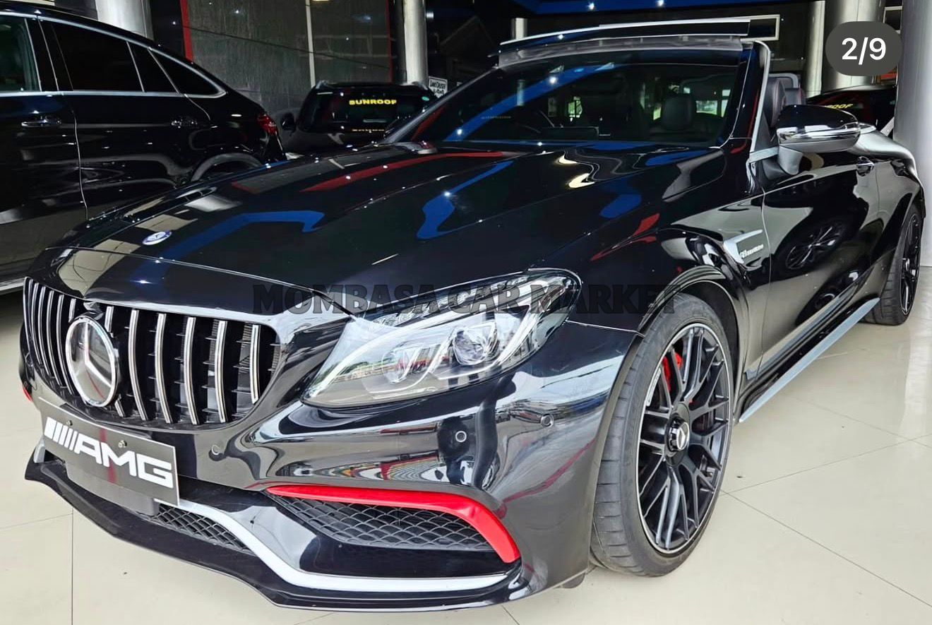 Mercedes BENZ C63s  CABRIOLET CONVERTIBLE