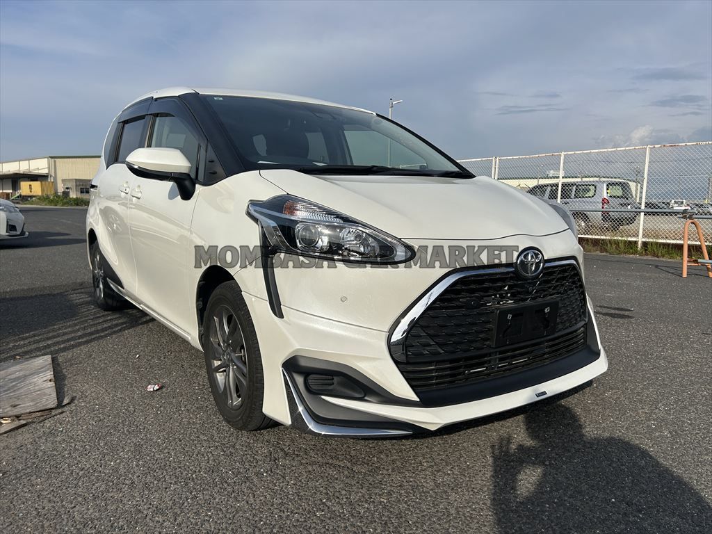 Toyota Sienta Non Hybrid