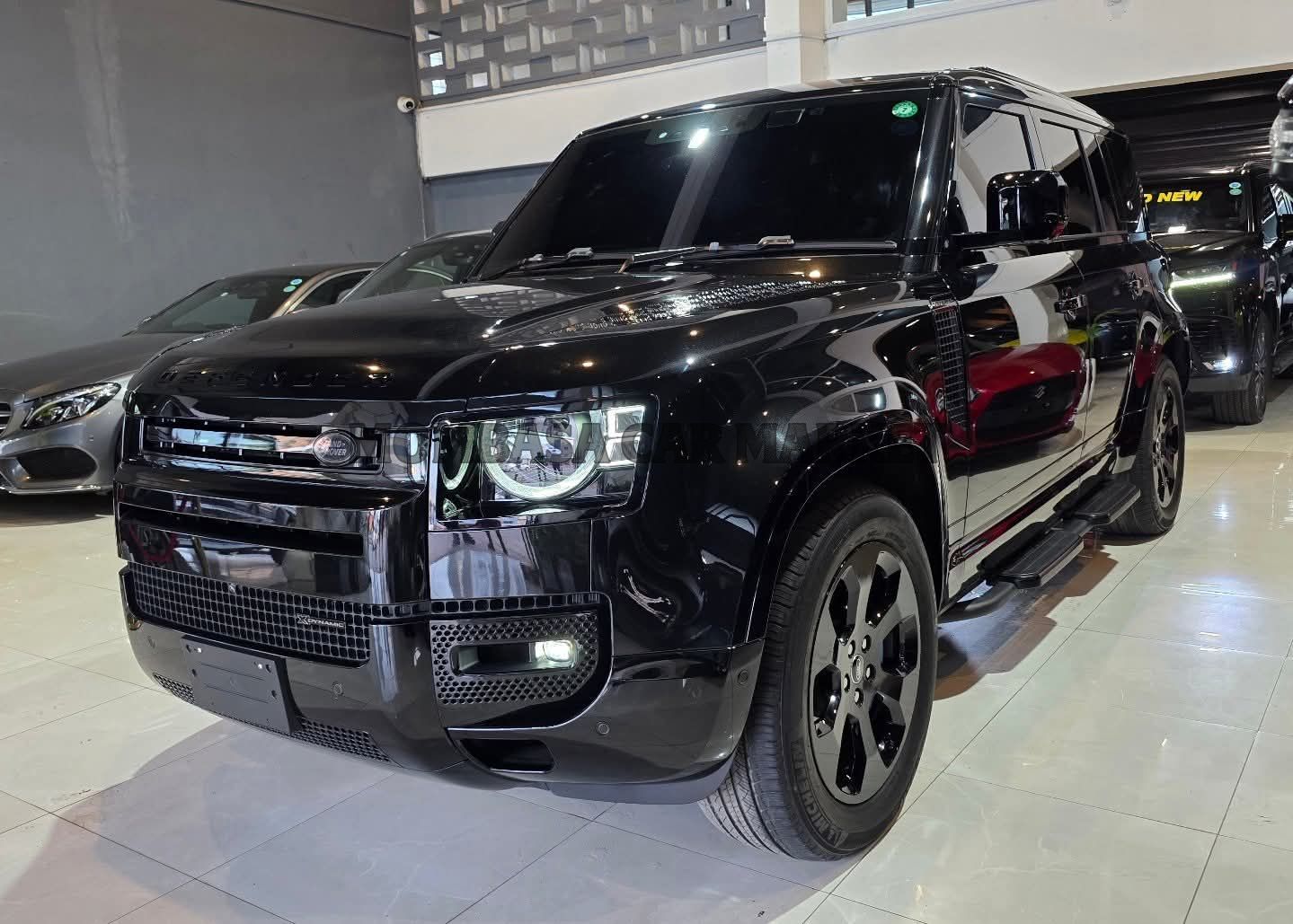 Land Rover Defender 110 X-Dynamic HSE