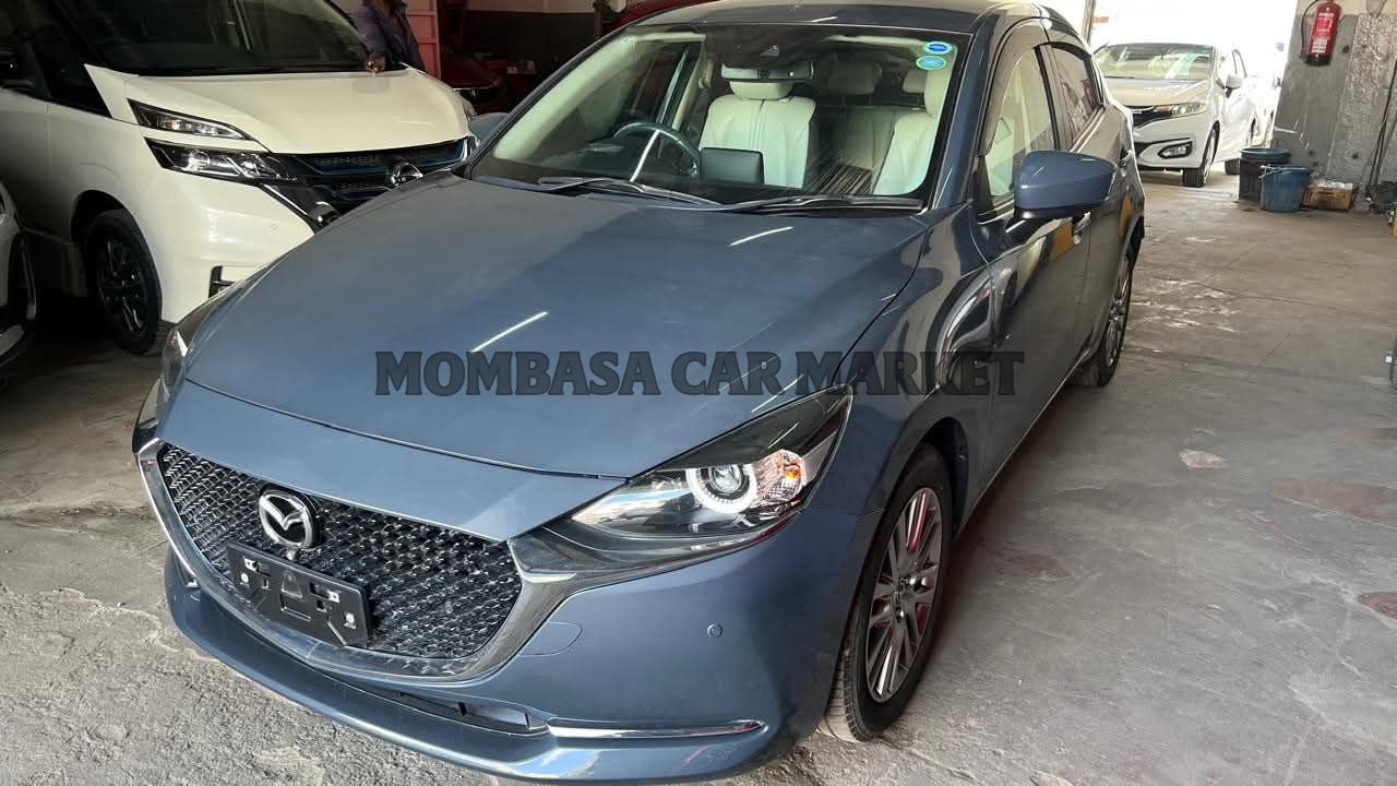Mazda 2