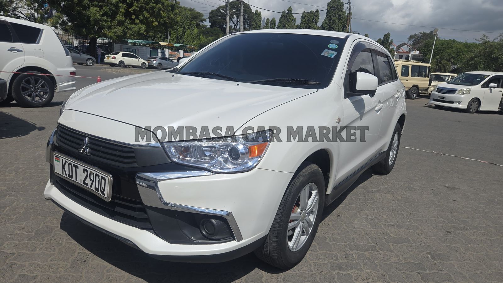 Mitsubishi RVR