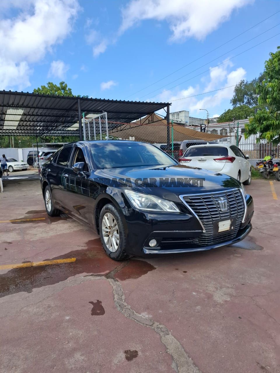 Toyota Crown Royal Saloon