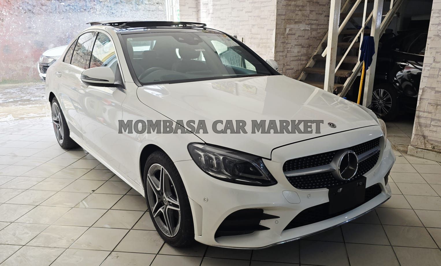 Mercedes E200