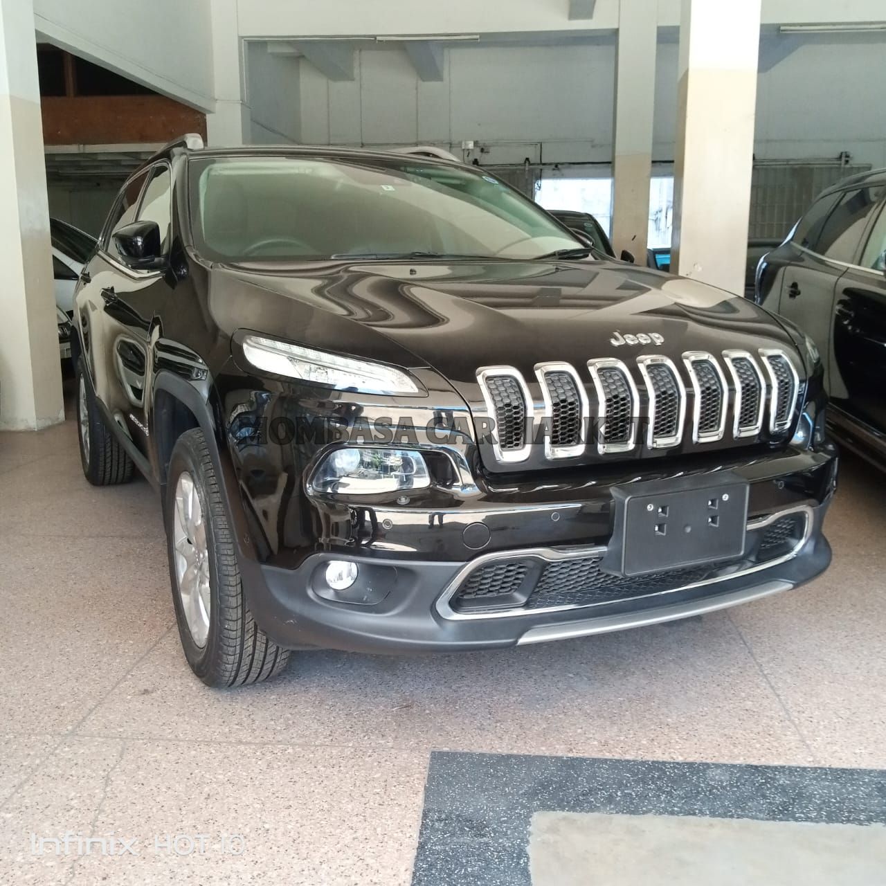 Jeep CHEROKEE