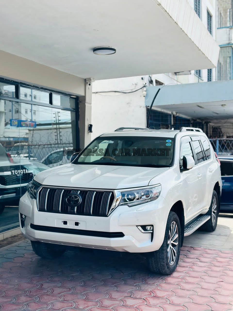 Toyota LANDCRUISER PRADO TZG