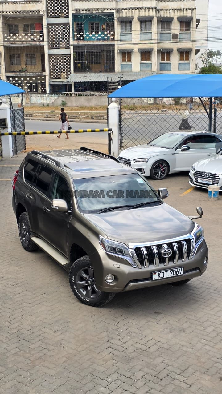 Toyota Land Cruiser Prado 3.0 D-4D