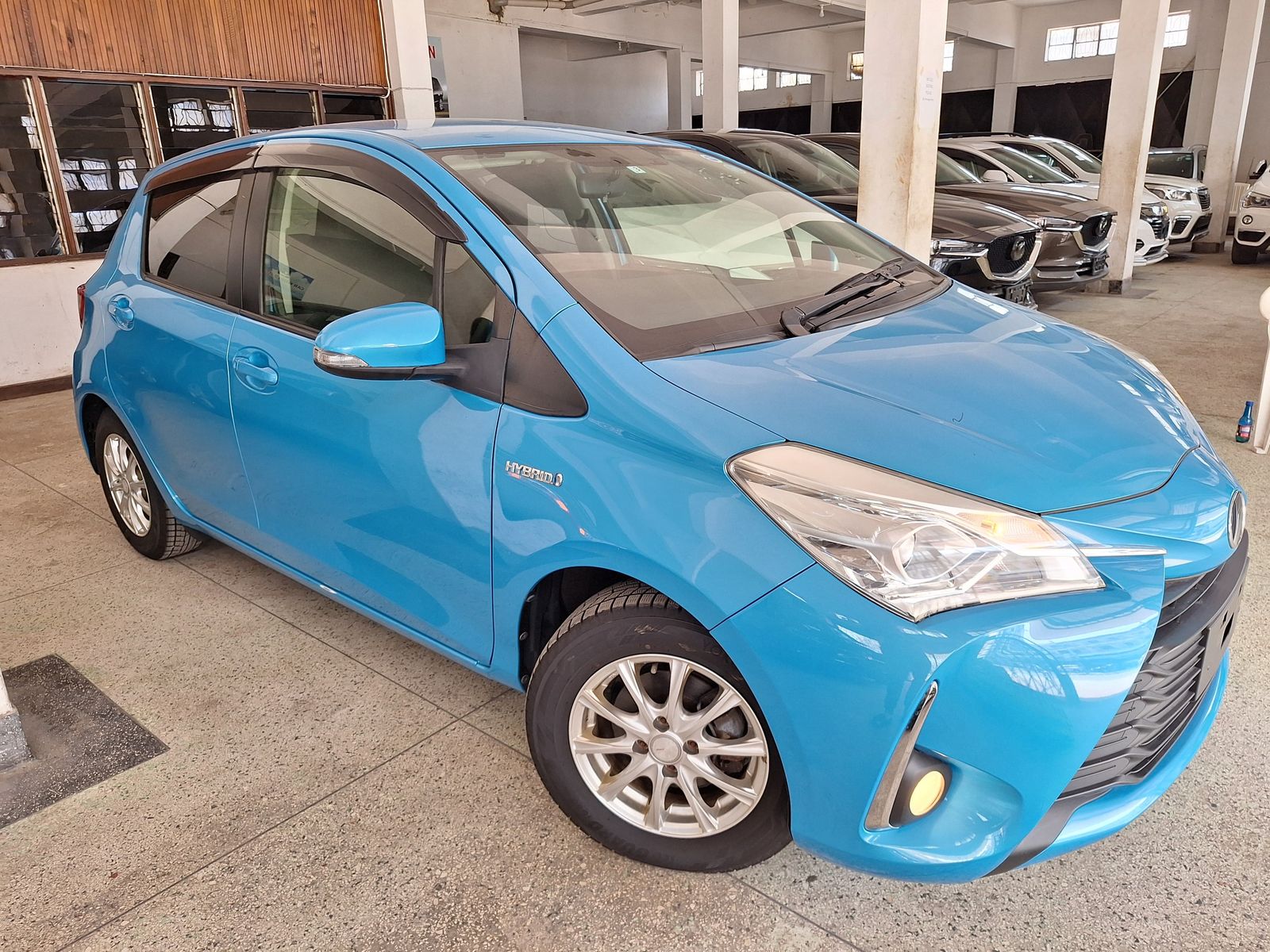 Toyota Toyota Vitz Hybrid