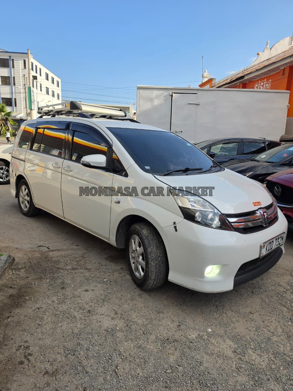 Toyota Isis