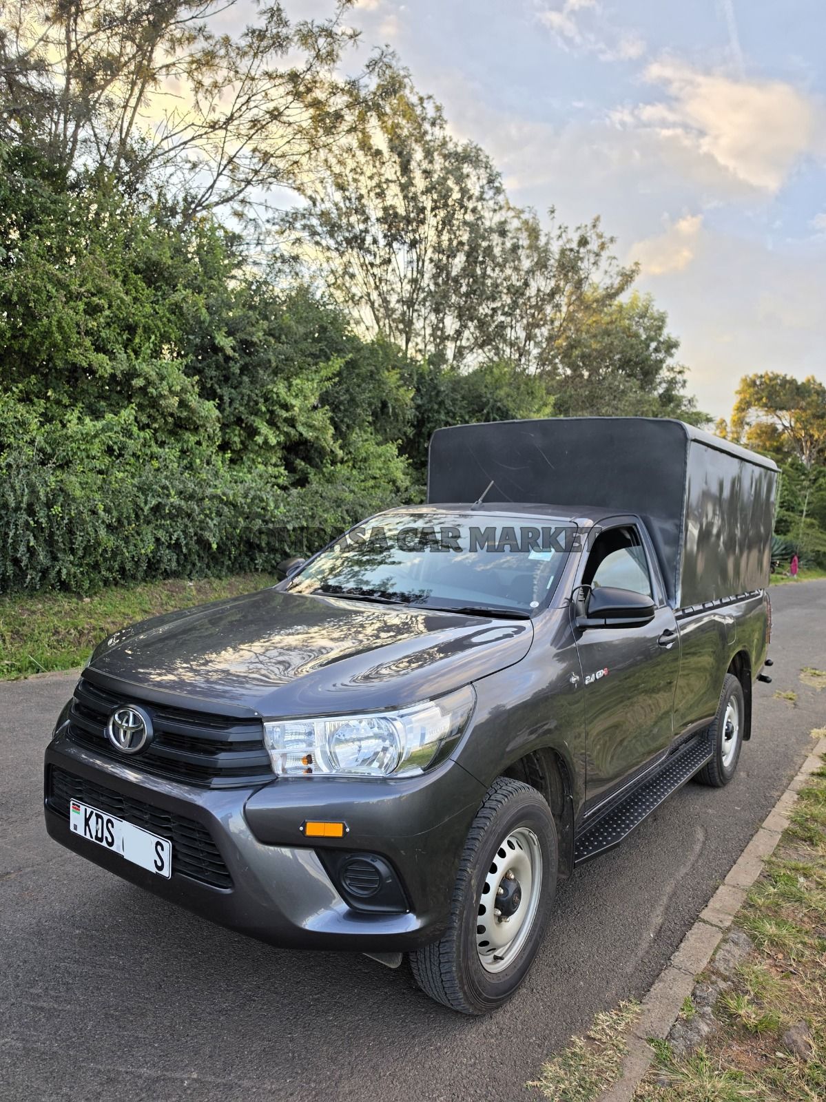 Toyota Hilux high rider