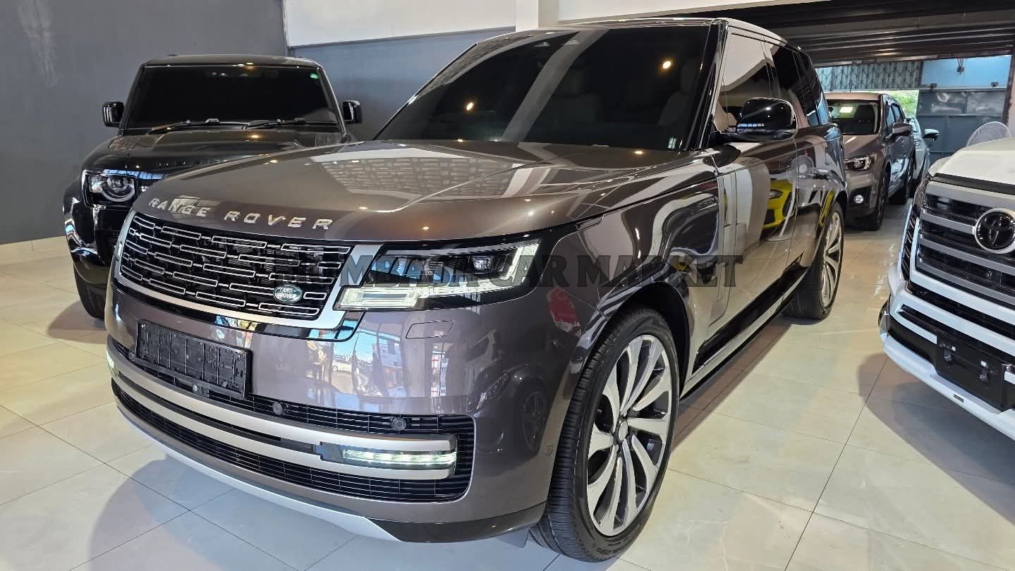Range Rover Vogue P400
