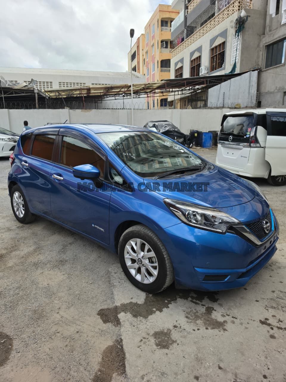 Nissan NOTE E POWER