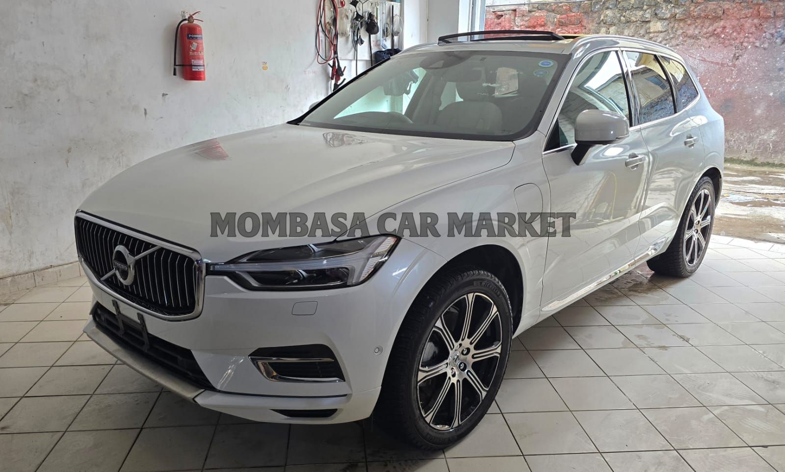 Volvo XC60 T8