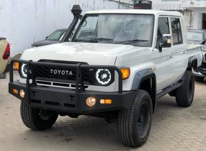 Toyota Land Cruiser Pickup