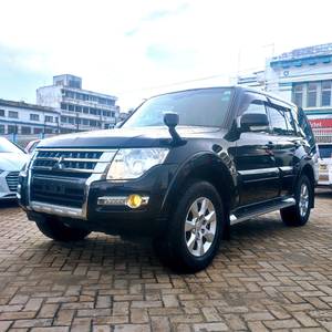 Mitsubishi PAJERO  DI-D  EXCEED