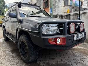 Toyota LANDCRUISER  LC100