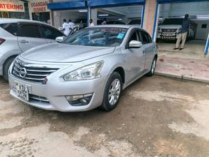 Nissan TEANA Xl