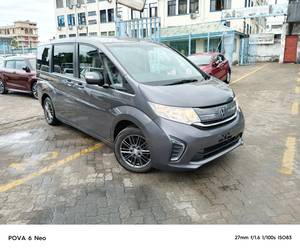 Honda STEPWAGON SPADA