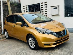 Nissan NOTE E POWER