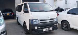 Toyota Hiace 7l