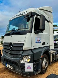 Mercedes Actros 2543
